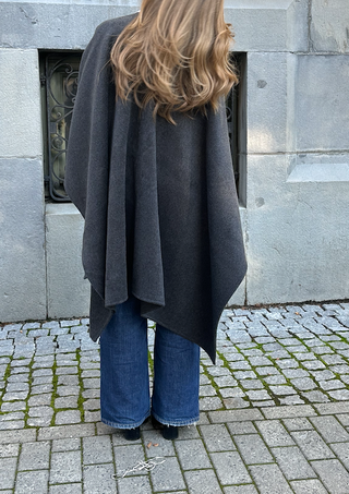THE CURATED - The Cashmere Cape - Charcoal Grey