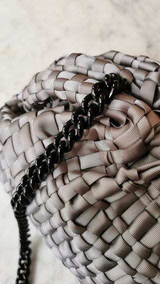 Maria La Rosa - Game Ribbon - Grey