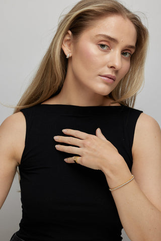 Englund1917 - Sparkling Huggie Hoops - Gold