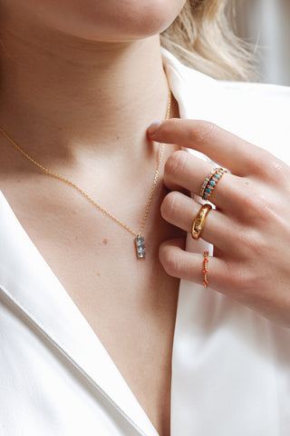 All The Luck in the World - Cherie Goldplated Ring Small Bar - Blue