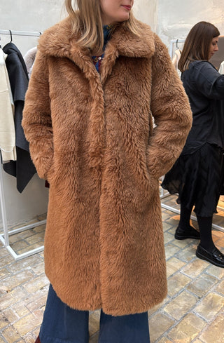 THE CURATED - The Teddy Coat - Camel (pre-order)