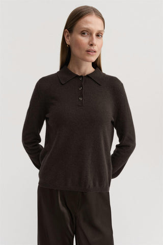 ALMADA LABEL - Minou Collar Sweater - Chocolate