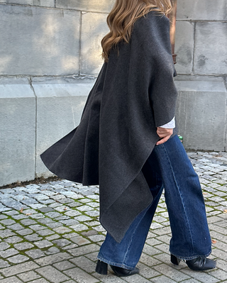 THE CURATED - The Cashmere Cape - Charcoal Grey
