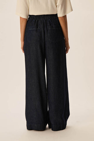 DES PETITS HAUTS - Loulou Jean - Deep Blue