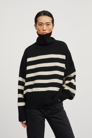 SKALL - Silene T-neck - Black/Sand Stripe