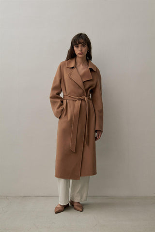 THE CURATED - The Tailored Coat - Camel