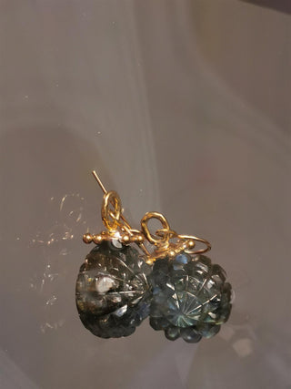 ULLA JOHNSON JEWELLERY - Shell Trochus Earring - Labradorite