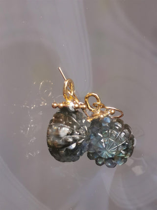 ULLA JOHNSON JEWELLERY - Shell Trochus Earring - Labradorite