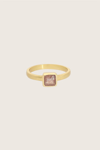 SHANSHAN PARIS - Nyrah Ring - Strawberry Quartz