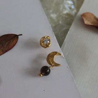 STINE A - Petit Claire de Lune Earring Mocha Single