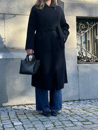 THE CURATED - The Tailored Coat - Dark Navy