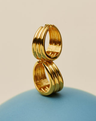 MISSOMA - Savi Triple Ridge Hoop Earrings