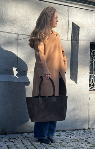 THE CURATED - The Tailored Coat - Camel